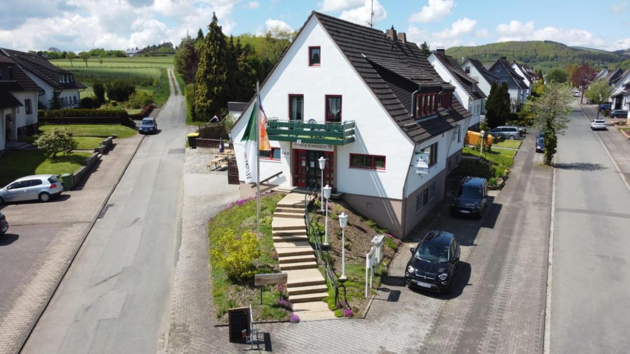 Отель Haus Sonneneck Медебах Экстерьер фото
